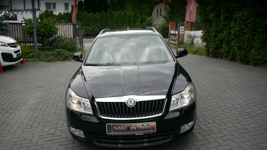 SKODA Octavia -
