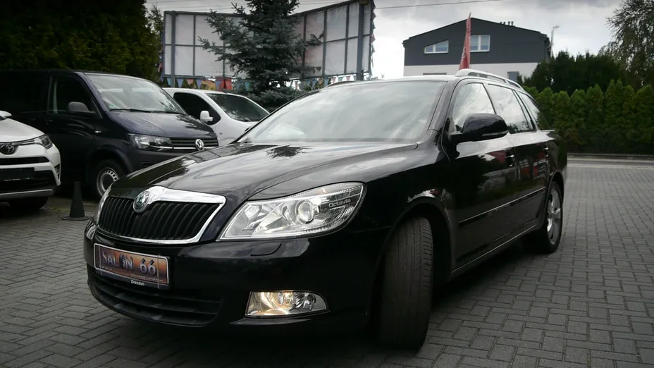 SKODA Octavia -