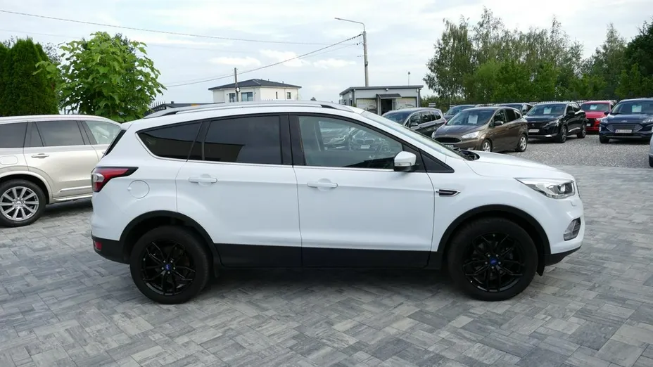 FORD Kuga -