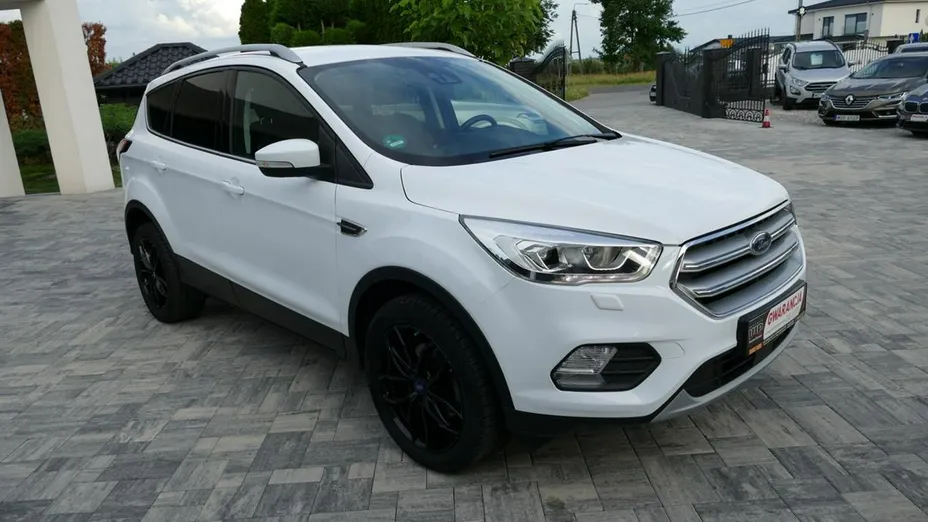 FORD Kuga -