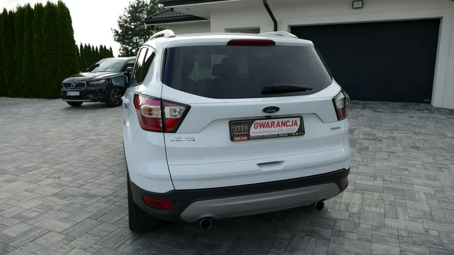 FORD Kuga -