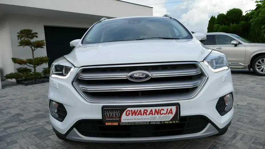 FORD Kuga -
