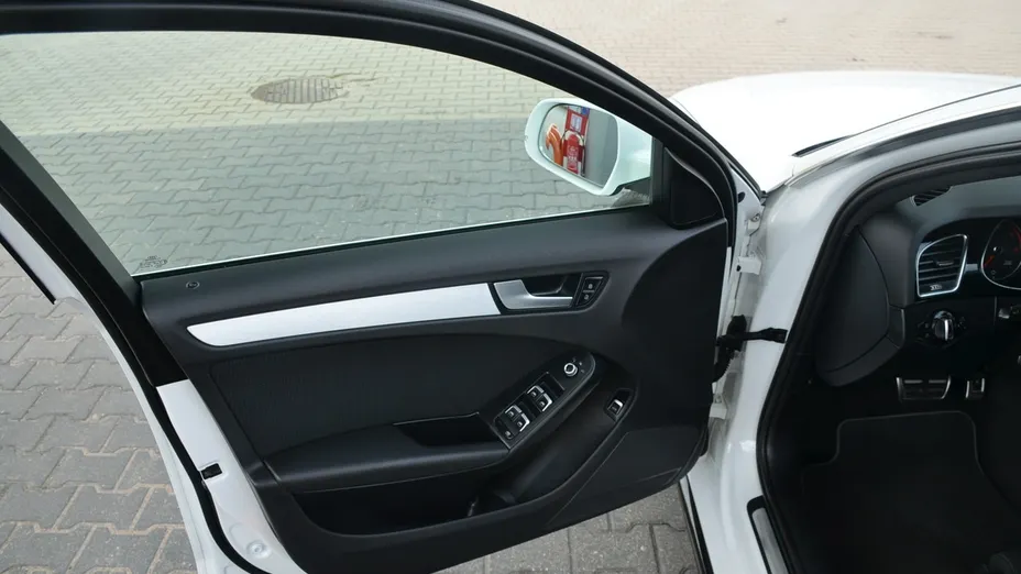 AUDI A4 Avant -