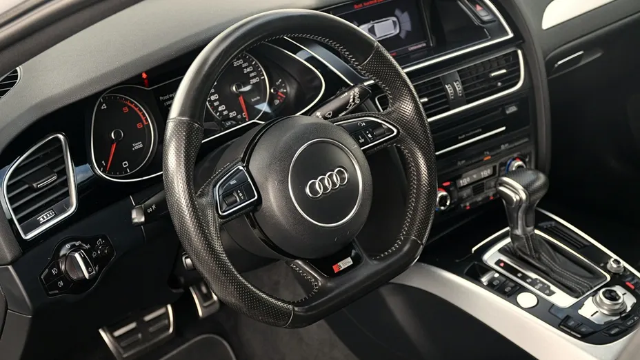 AUDI A4 Avant -