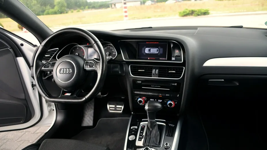 AUDI A4 Avant -