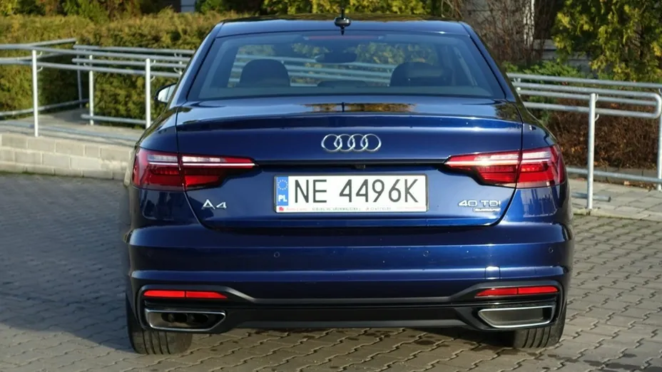 AUDI A4 -