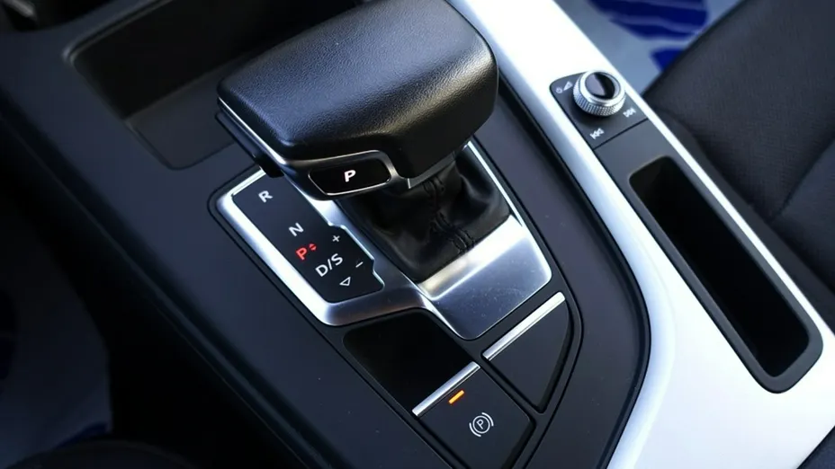 AUDI A4 -