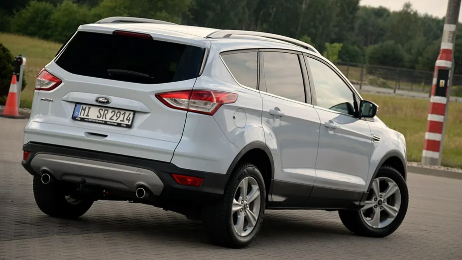 FORD Kuga -