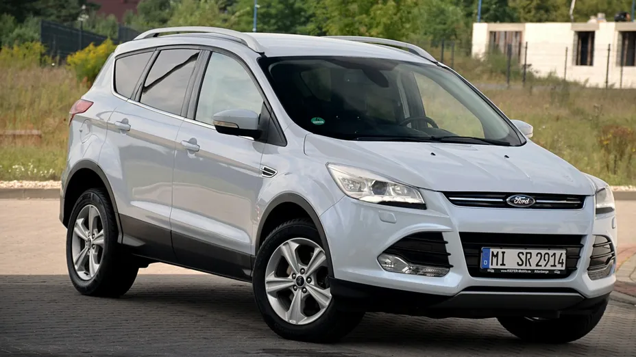 FORD Kuga -