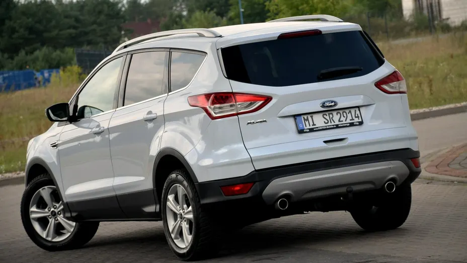 FORD Kuga -