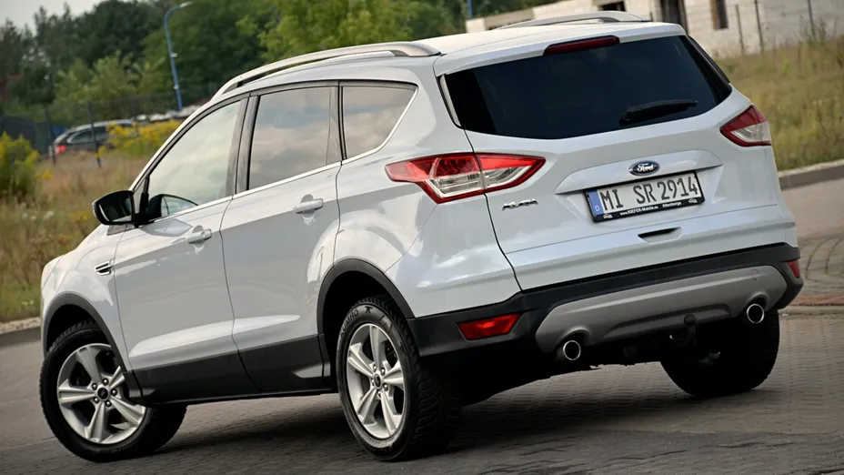 FORD Kuga -