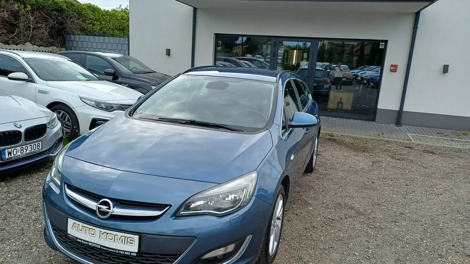 OPEL Astra -