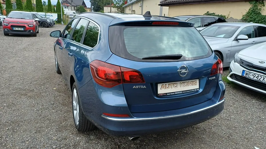 OPEL Astra -