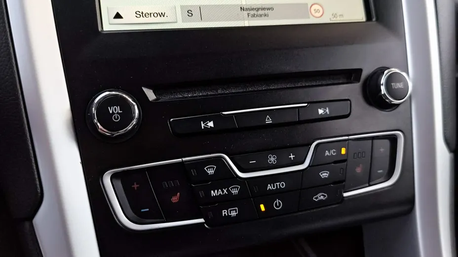 FORD Mondeo -