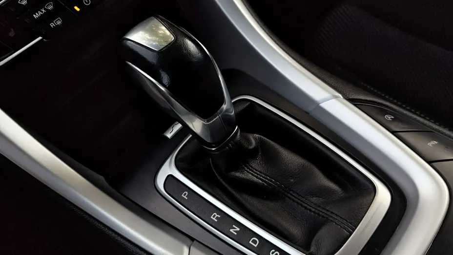 FORD Mondeo -