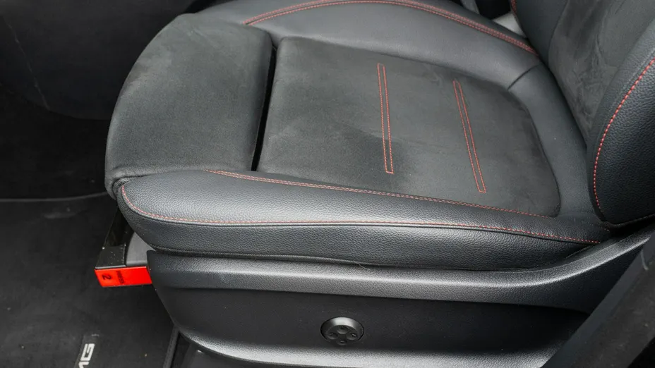 MERCEDES-BENZ GLA -