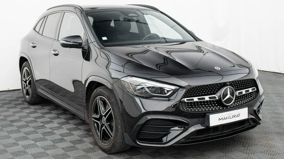 MERCEDES-BENZ GLA -