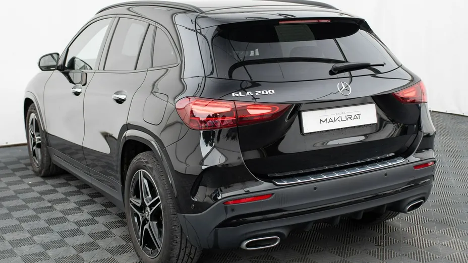 MERCEDES-BENZ GLA -