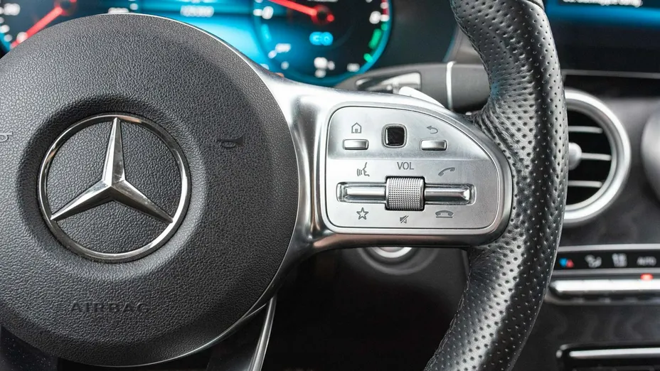 MERCEDES-BENZ GLC -
