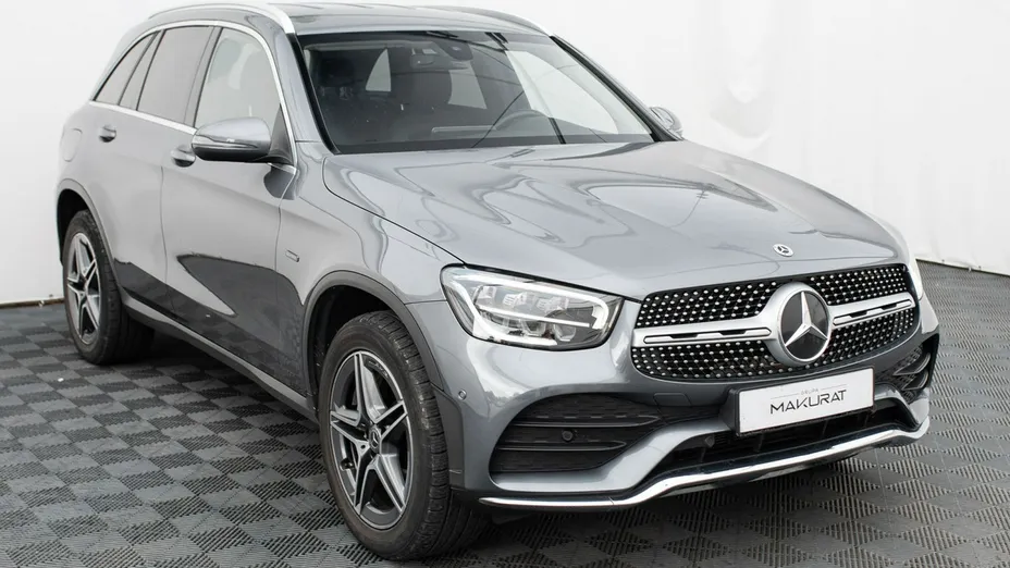 MERCEDES-BENZ GLC -