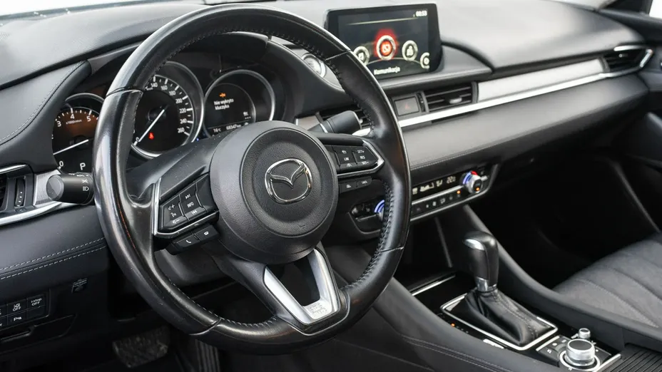 MAZDA 6 -