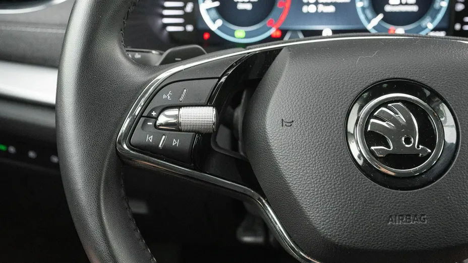 SKODA Octavia -