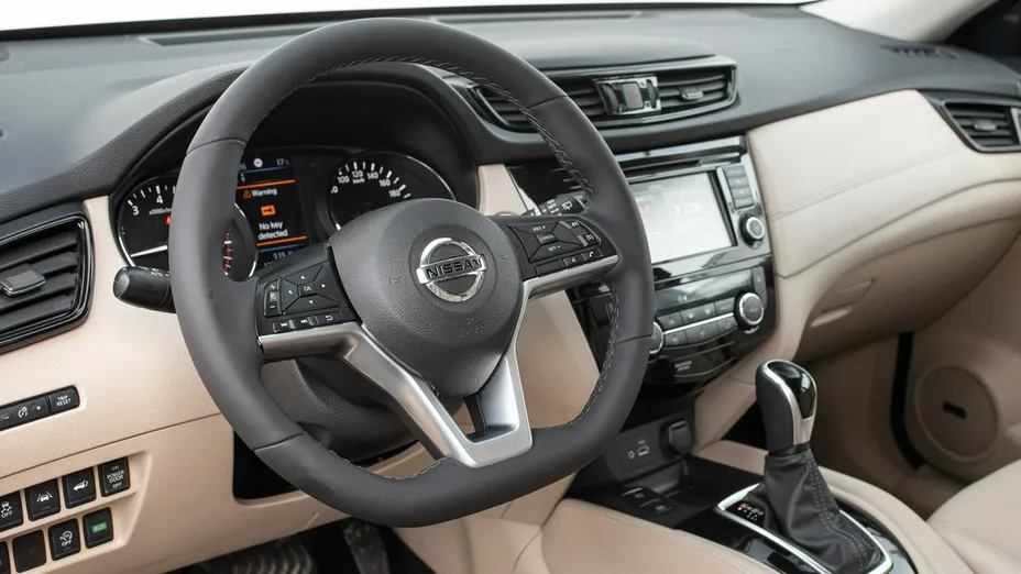 NISSAN X-Trail -
