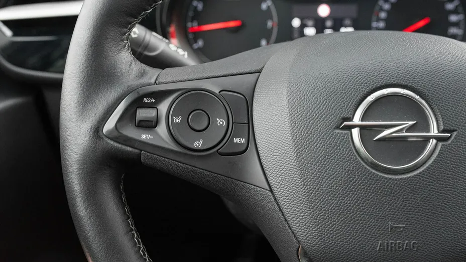 OPEL Corsa -