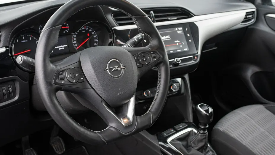 OPEL Corsa -