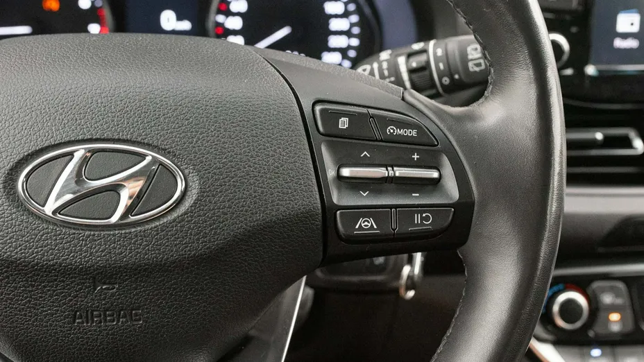 HYUNDAI i30 -