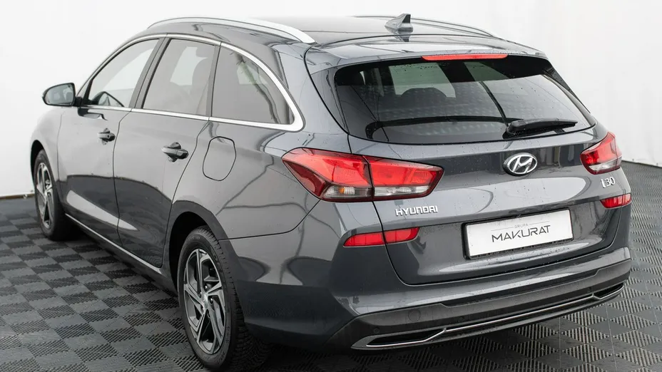 HYUNDAI i30 -