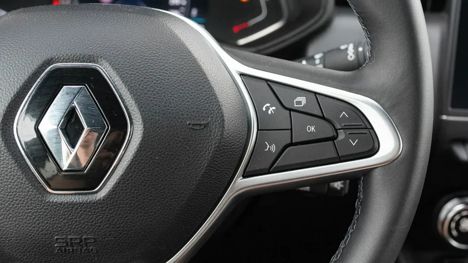 RENAULT Clio -