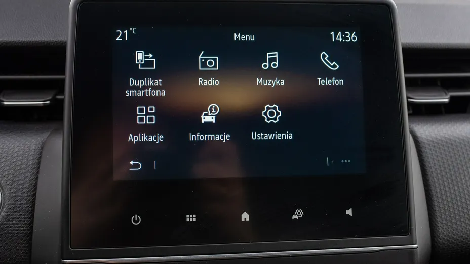 RENAULT Clio -