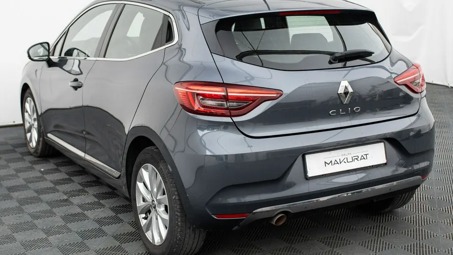 RENAULT Clio -
