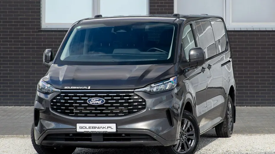 FORD Tourneo Custom -