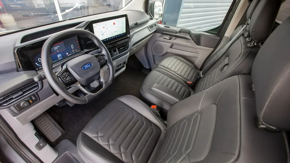 FORD Tourneo Custom -