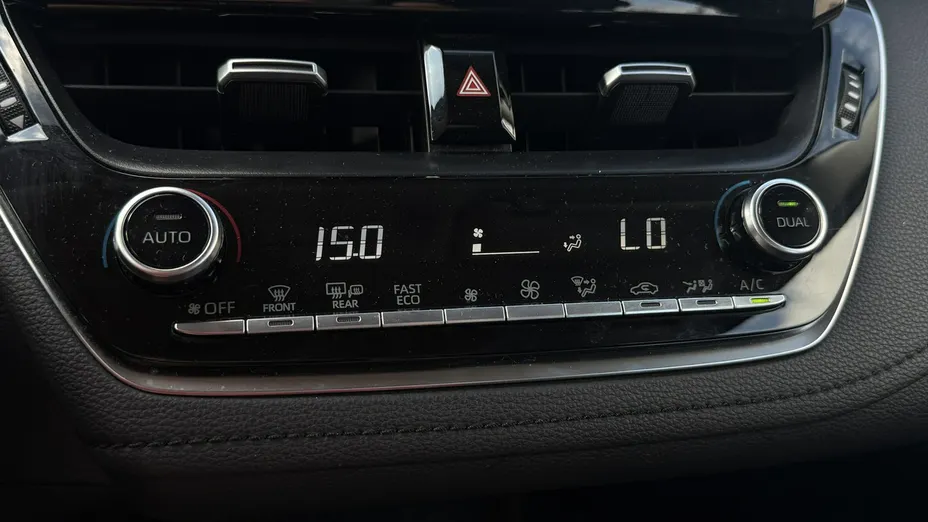 TOYOTA Corolla -
