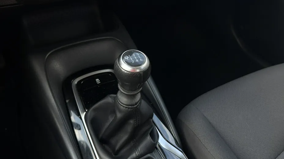 TOYOTA Corolla -