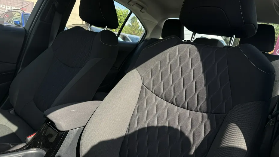 TOYOTA Corolla -