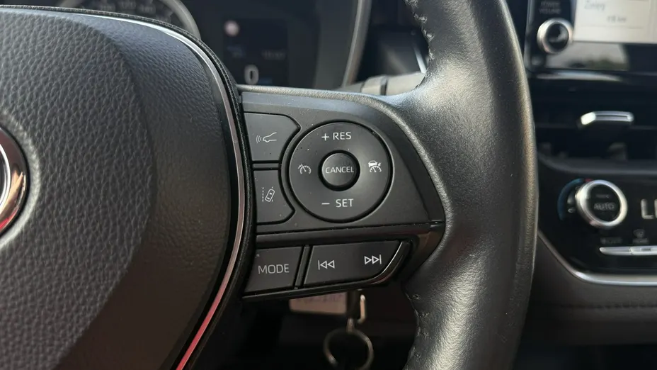 TOYOTA Corolla -