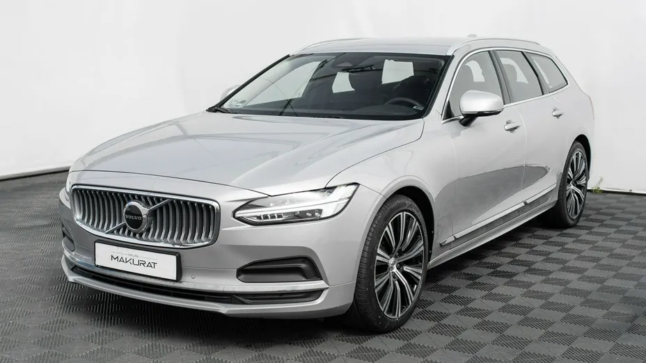 VOLVO V90 -