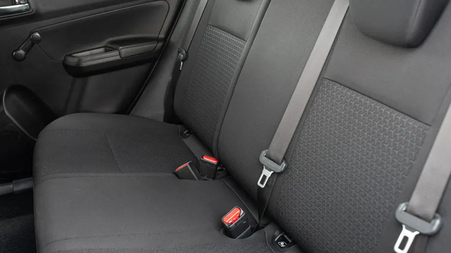 SUZUKI Swift -
