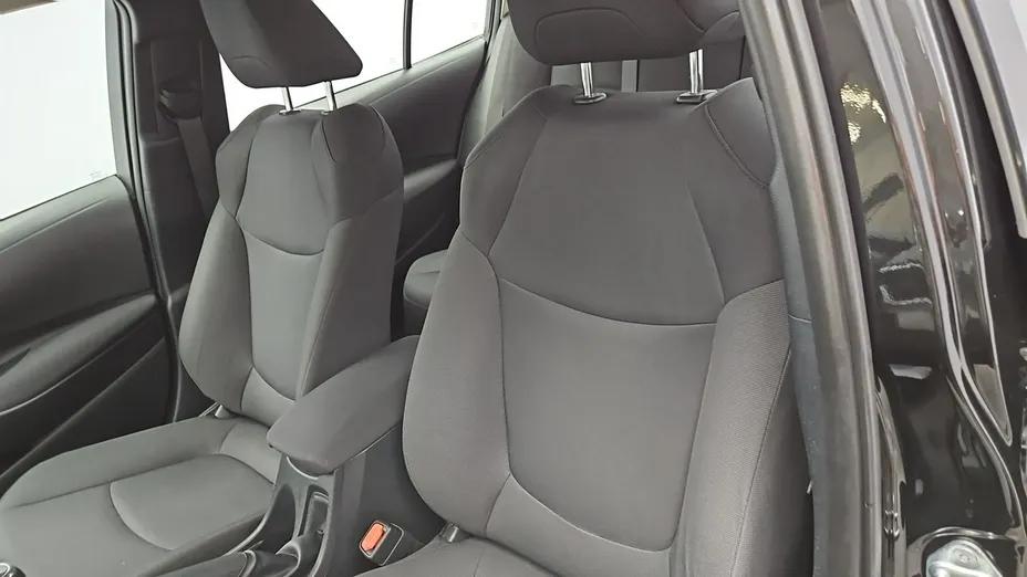 TOYOTA Corolla -