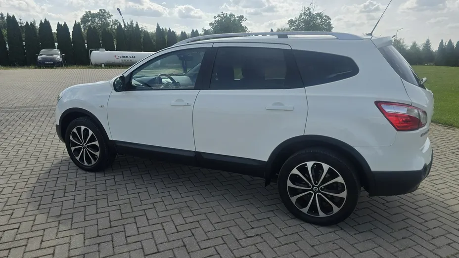 NISSAN Qashqai+2 -