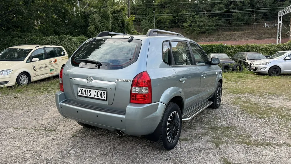 HYUNDAI Tucson -