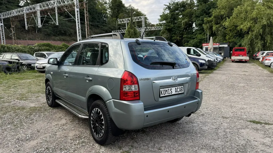 HYUNDAI Tucson -