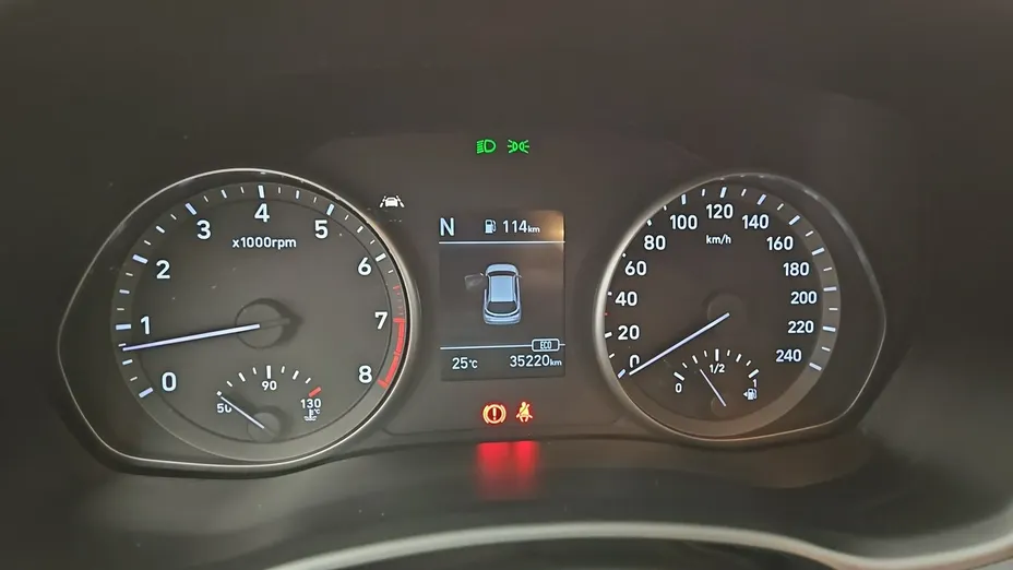 HYUNDAI i30 -