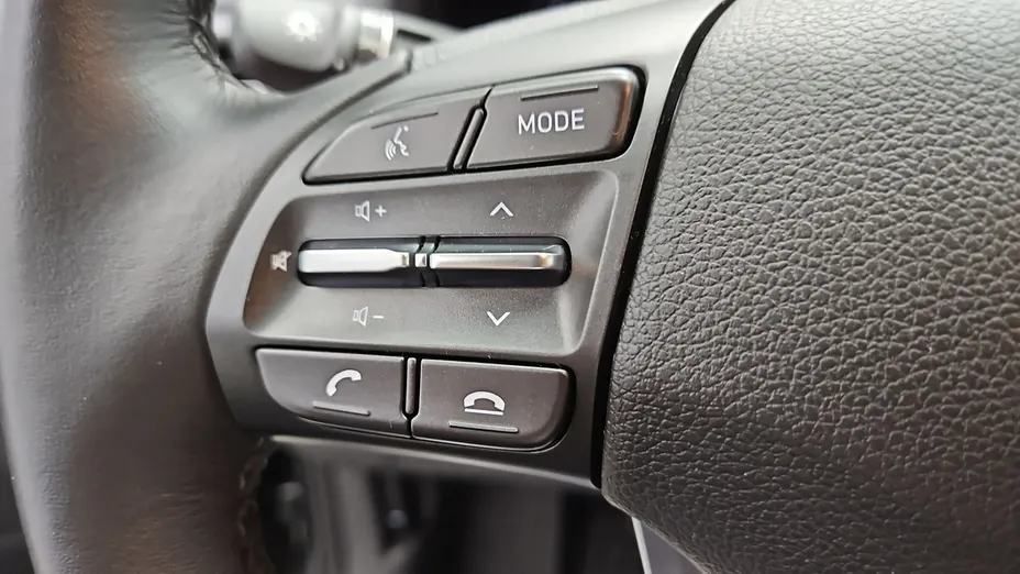 HYUNDAI i30 -