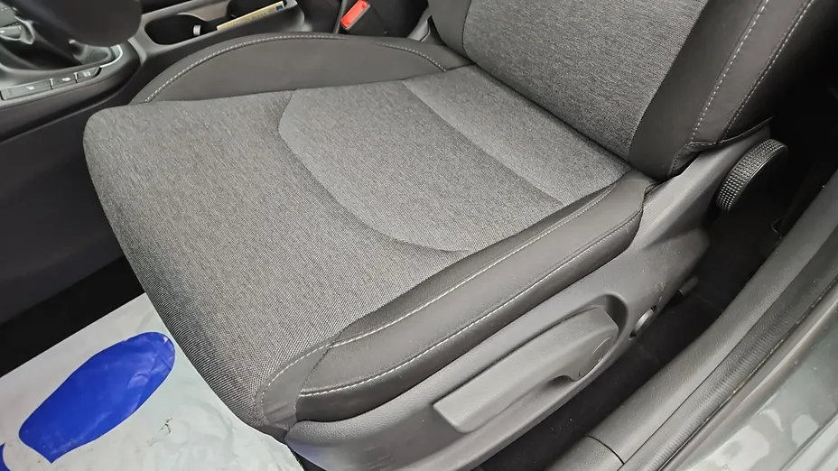 HYUNDAI i30 -