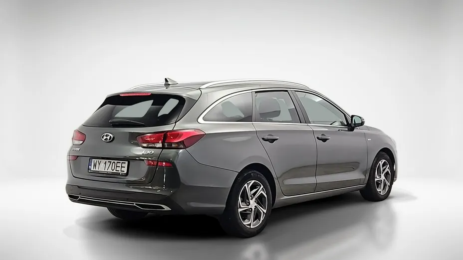 HYUNDAI i30 -
